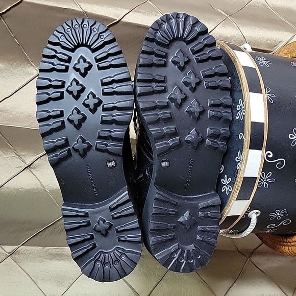 NWT- Vince Camuto ‘Medjey’ Leather Combat Boot- in RARE Black Color - Picture 8 of 8